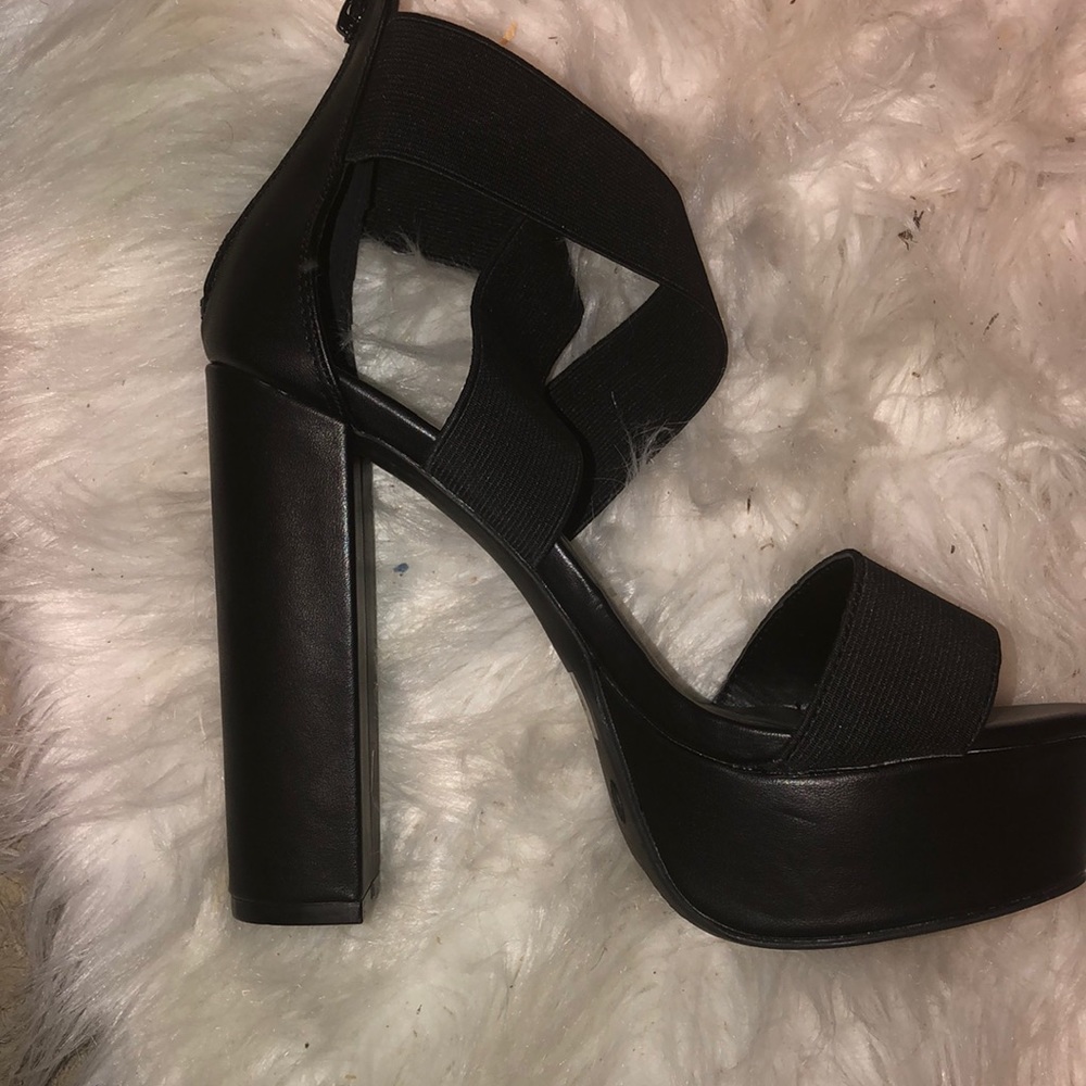 Size 61/2 platform heels